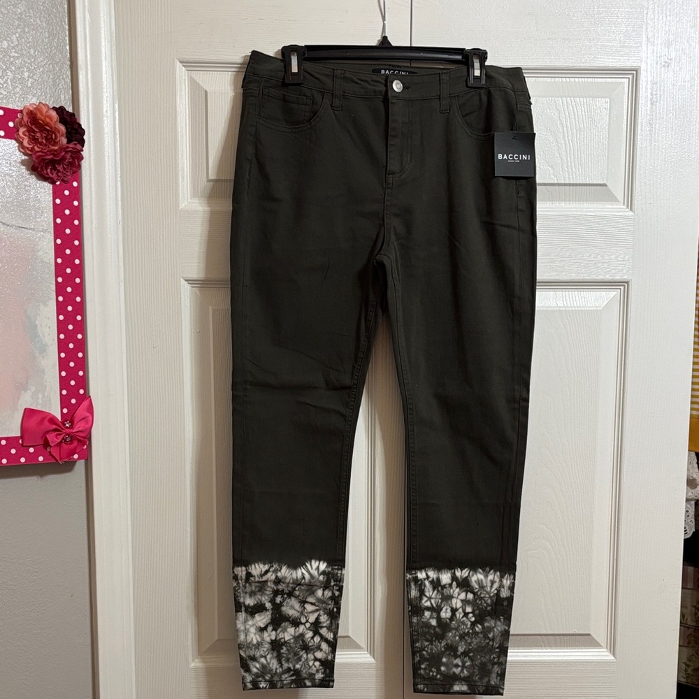 Baccini Women's Dark Green Jeans with Floral Hem BRAND NEW W/TAGS